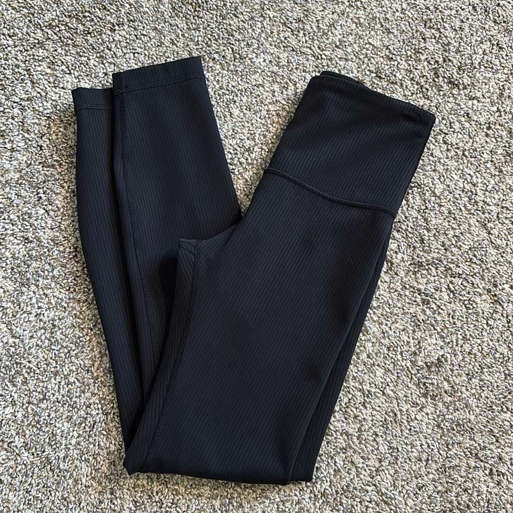 Lululemon Wunder Train Ribbed leggings size 2
